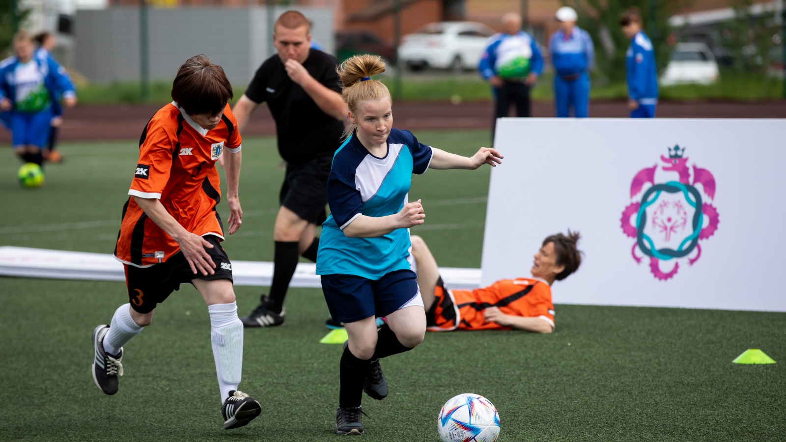 Спорт республики татарстан. Соревнования по мини-футболу в отеле. Олимп футбол. Международный турнир по мини футболу в Казани. Женский футбол в России картинки.